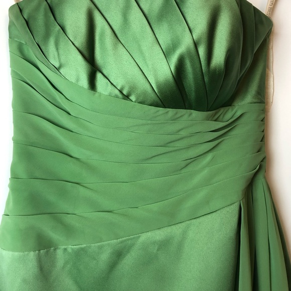 David’s Bridal Clover Green Strapless Satin Dress - Size 4 - Picture 6 of 15